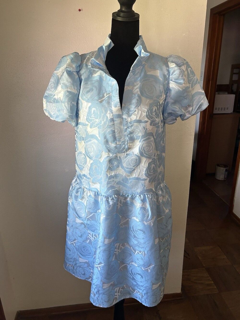 SSYS the label Palmer Puff Sleeve Drop Waist Brocade Dress In Blue Floral Large - Picture 2 of 10